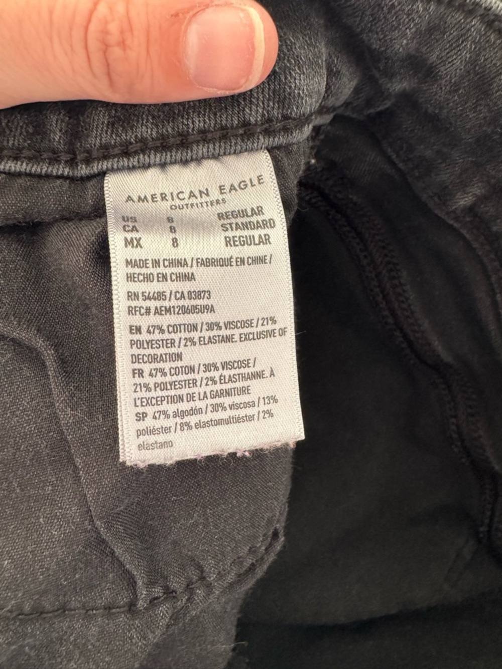 American Eagle Outfitters Black Ripped Skinny Jeans Size 8 - Picture 4 of 4